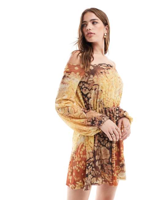 ASOS DESIGN - Flagrende bandeau-minikjole med blousonærmer i boho-print