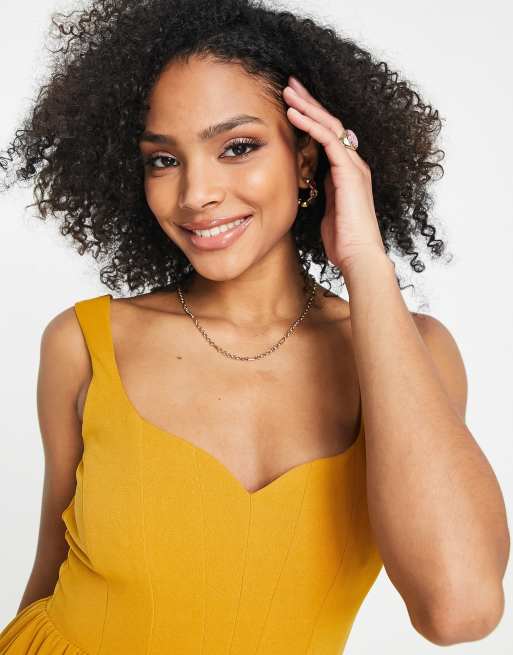 ASOS DESIGN - Flagrende minikjole med stropper og korsetdetalje i sennepsgul, 2 af 4