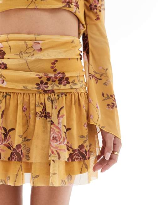 ASOS DESIGN - Flagrende mininederdel med blomsterbroderi i mesh - Del af sæt, 4 af 5