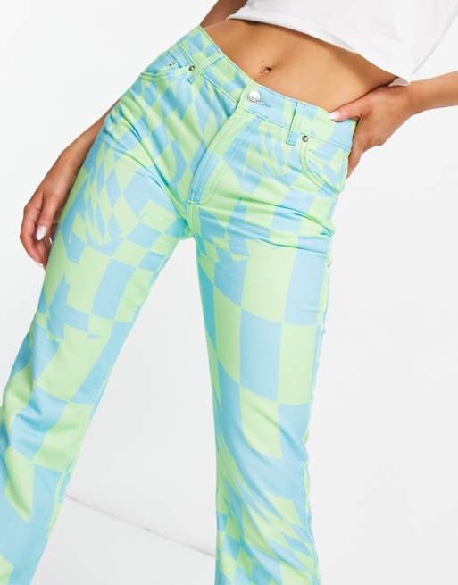 ASOS DESIGN - Flare-broek met extra lange pijpen en psychedelische dambordprint, 4 van 4