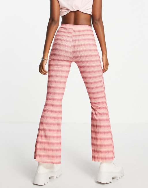 ASOS DESIGN - Flare broek met ombre-textuur in roze en geel, 2 van 4