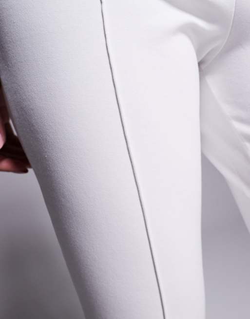 ASOS DESIGN - Flare-broek van ponte in ivoor, deel van co-ord set, 5 van 5