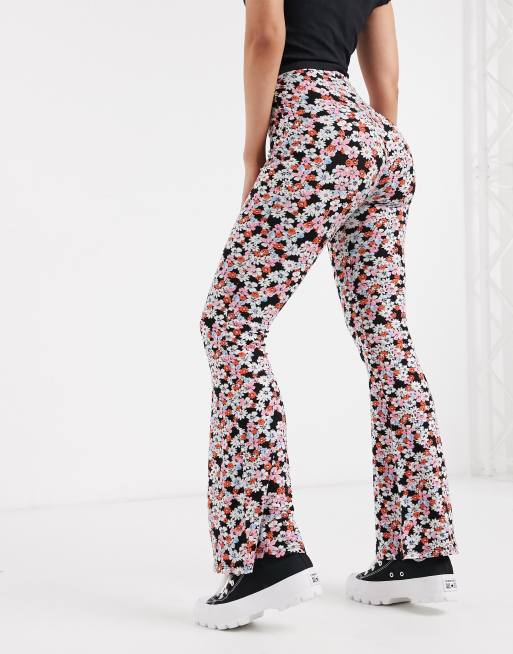 https://images.asos-media.com/products/asos-design-flare-leggings-in-floral-print/14370554-2?$n_640w$&wid=513&fit=constrain