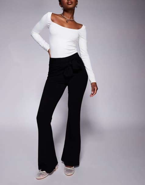 ASOS DESIGN - Flared broek met hoge taille en gestrikte riem in zwart - view 1