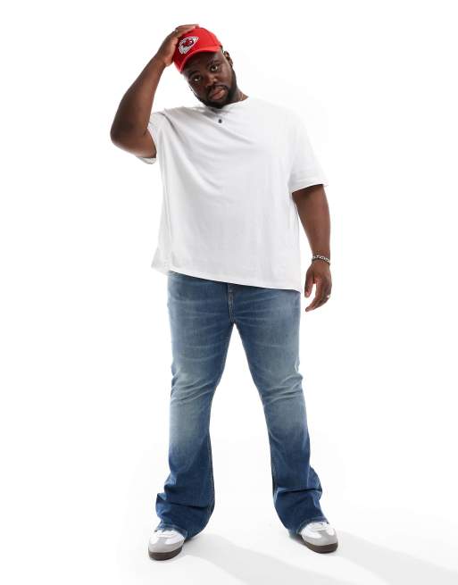 ASOS DESIGN - Flared jeans in blauw met medium wassing