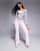Thumbnail 1 van 5