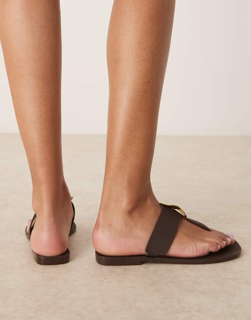 ASOS DESIGN Flatter metal coin jelly thong sandals in chocolate, 4 of 4