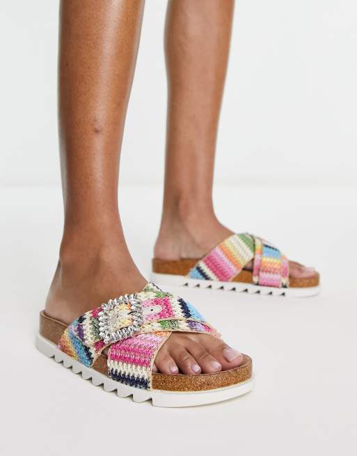 ASOS DESIGN - Flaunt - Flade sandaler med krydsende remme i multifarvet raffia
