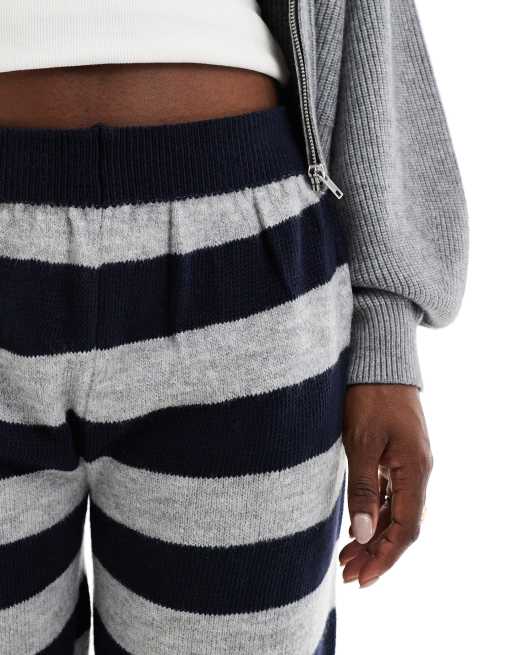 ASOS DESIGN – Flauschige, gestreifte Strickhose in Blau und Grau, Kombiteil, 5 von 5