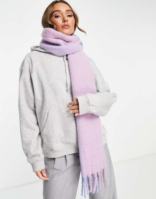 ASOS DESIGN – Flauschiger Fransenschal in verschiedenen Rosatönen , 2 von 4