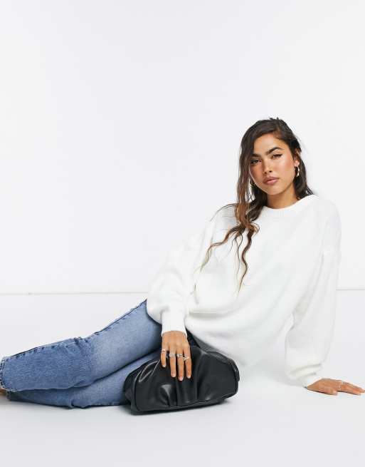 ASOS DESIGN – Flauschiger Oversize-Pullover mit Rundhalsausschnitt