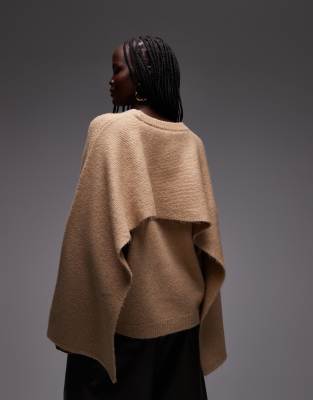 ASOS DESIGN - Flauschiger Pullover in Mokka mit integriertem Cape-Brown