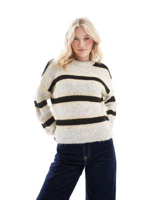 ASOS DESIGN - Flauschiger Strickpullover aus Wollmischung in Schwarz gestreift-Bunt
