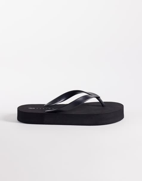 ASOS DESIGN Flavio thongs in black - view 1