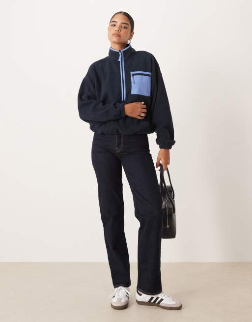 ASOS DESIGN – Fleece-Pullover in Blau mit farblich abgestimmtem Nylon-Detail und kurzem Reißverschluss, 2 von 4