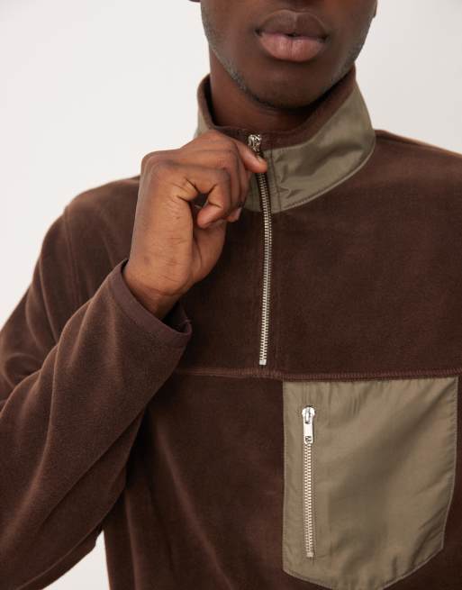 ASOS DESIGN – Fleece-Sweatshirt in Braun mit kurzem Reißverschluss und Tasche, 5 von 5