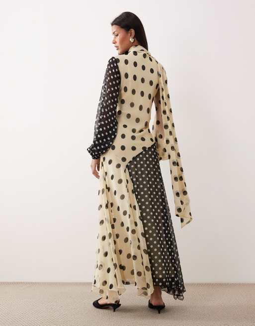 ASOS DESIGN – Flerfärgad, prickig maxiklänning med draperad ringning och scarfdetalj, 2 av 4