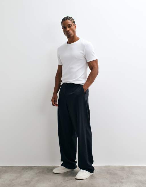 ASOS DESIGN FlexMax™ smart wide leg trousers in black with elasticated waist, 2 of 5