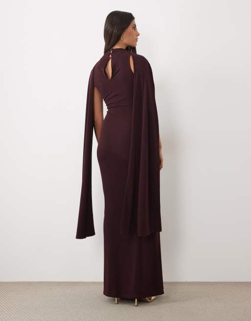 ASOS DESIGN fließendes ärmelloses Maxikleid mit auffälligem Cape-Schulterdetail in dunklem Pflaumenton, 3 von 4
