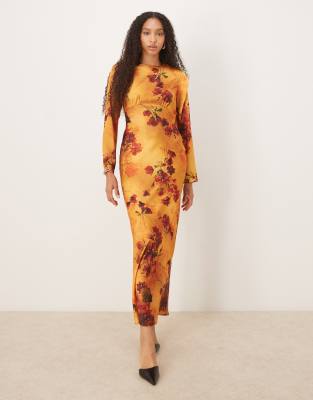ASOS DESIGN - Fließendes Maxikleid aus Satin in Orange mit Detail an der Brustpartie und Blumenmuster-Bunt