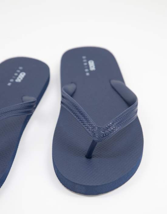 https://images.asos-media.com/products/asos-design-flip-flop-in-navy/23179882-3?$n_550w$&wid=550&fit=constrain