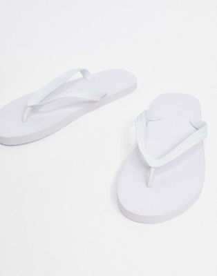 ASOS DESIGN flip flops in white