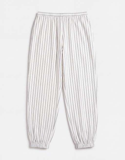 ASOS DESIGN floaty balloon trouser co-ord in pin stripe, 6 of 9