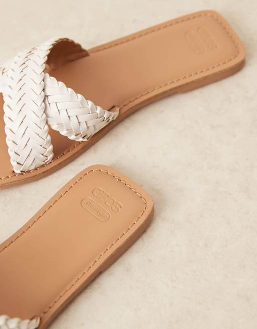 ASOS DESIGN - Flossie - Sandali bassi intrecciati bianchi a pianta larga, 3 di 4