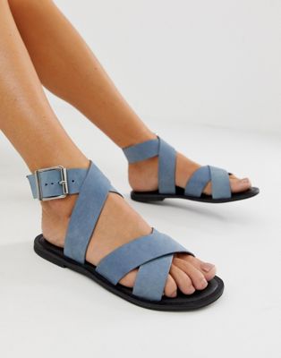 ASOS DESIGN - Flossy - Platte, leren sandalen met gekruist bandje-Blauw