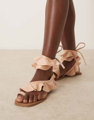 ASOS DESIGN - Flourish - Flache Sandalen in Blush mit Rüschen-Rosa
