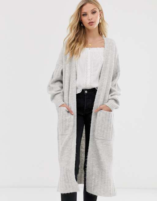 ASOS DESIGN – Fluffig myskofta i maximodell