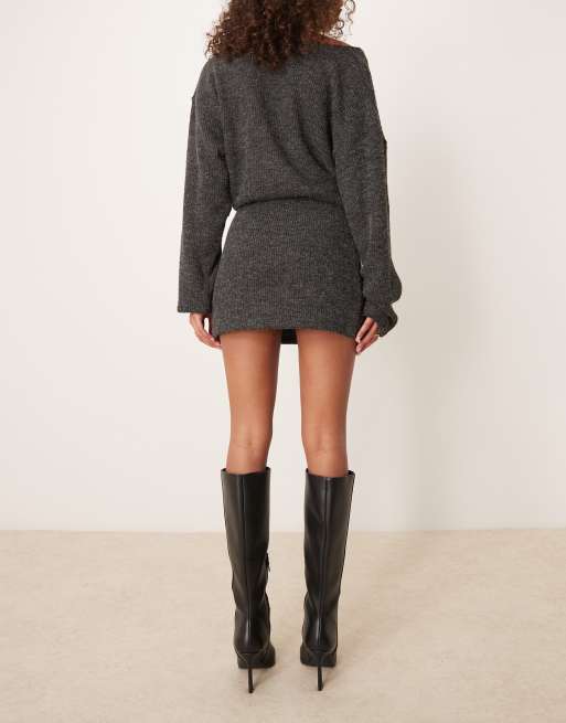 ASOS DESIGN fluffy boucle rib mini skirt co-ord in charcoal, 4 of 5