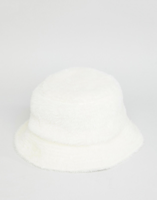 bucket hat fluffy