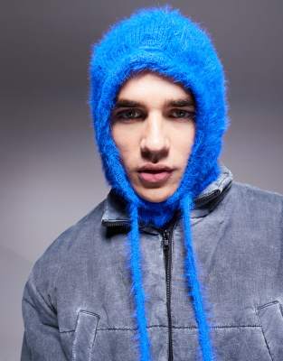 fluffy knit hood in blue