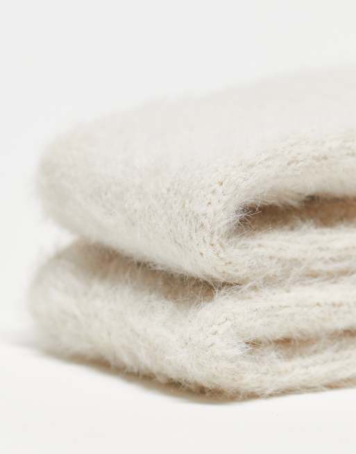 ASOS DESIGN fluffy long sleeve palmwamer in cream, 3 of 4