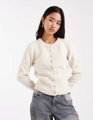 ASOS DESIGN ASOS DESIGN fluffy neat fit knitted cardigan-White