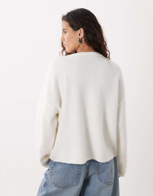 ASOS DESIGN fluffy relaxed crew neck cardigan in cream, 3 of 4