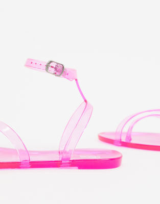 pink jelly flip flops