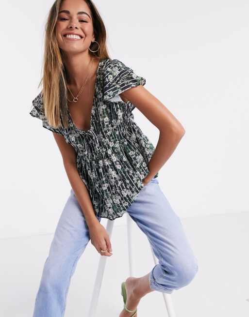 Lucky brand cheap flutter sleeve top