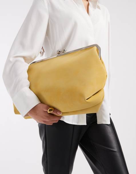 ASOS DESIGN - Fluweelzachte clutch met oversized frame in botergeel - view 1