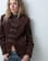 Thumbnail 1 van 5