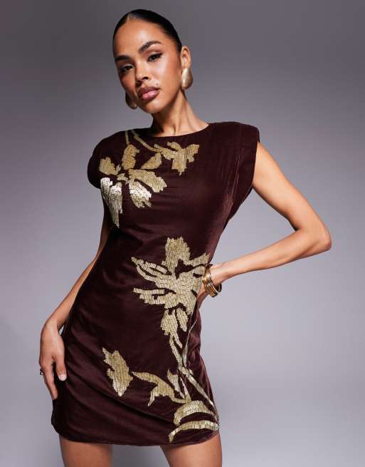 ASOS DESIGN - Fluwelen mini-jurk met schoudervullingen en bloemenversiering in moerbei, 3 van 4