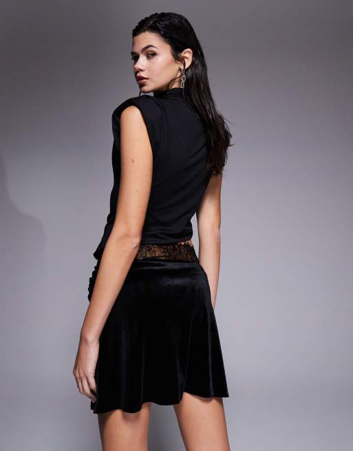 ASOS DESIGN - Fluwelen minirok met kanten taillepaneel in zwart, 2 van 5