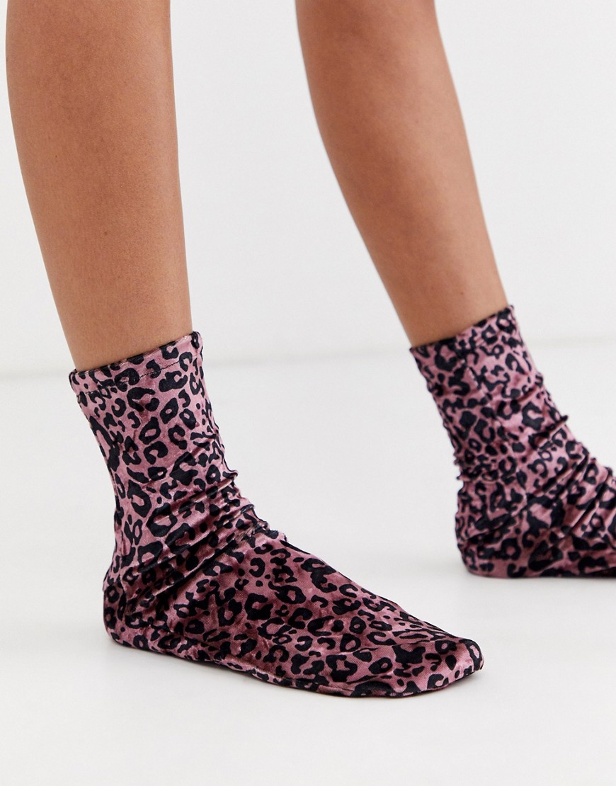 ASOS DESIGN - Fluwelen sokken met luipaardprint-Multi