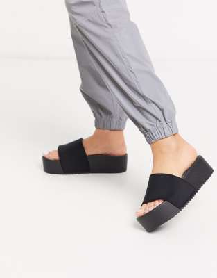 black flatform sliders