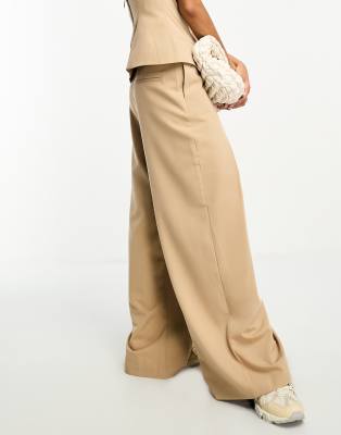 パンツ Ami Beige Tailored Trousers With Pleated Front Ami Beige Tailored Trousers With Pleated Front | ShopSimon