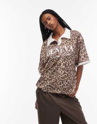 ASOS DESIGN - Football-Top mit Oversize-Schnitt, Kragen und Leopardenmuster-Bunt