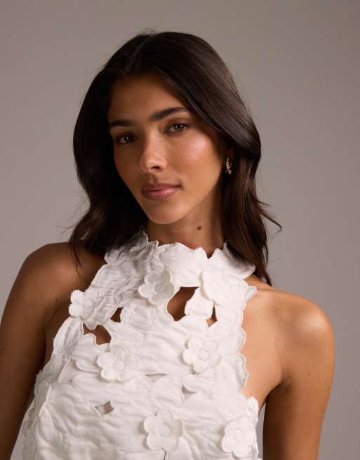 ASOS DESIGN – För bruden – Elfenbensvit topp med halterneck och 3D-blommor, 3 av 5