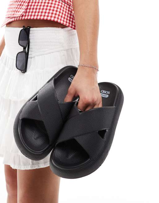 ASOS DESIGN - Forever - Slippers met kruisbandjes en dikke zool in zwart, 2 van 4