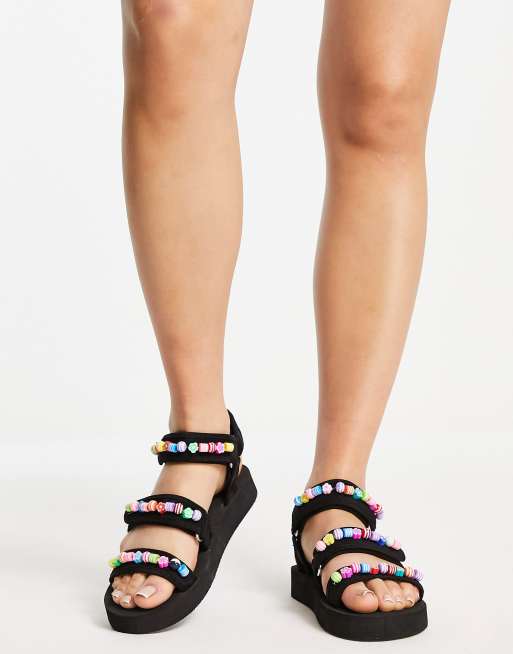 ASOS DESIGN - Forget Me Not - Sportieve platte sandalen met kralen in zwart